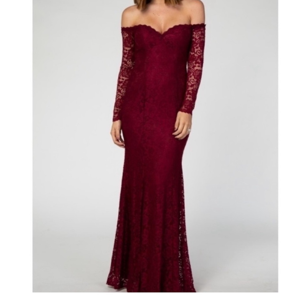 Maniju Burgundy Lace Floral Long Sleeve Off Shoulder Sweetheart‎ Maxi Dress